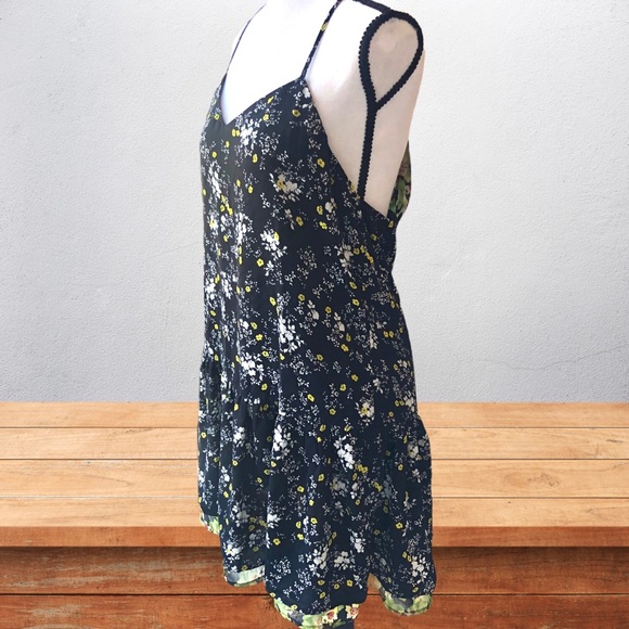 Vera Wang Princess Dress - Picture 8 of 9